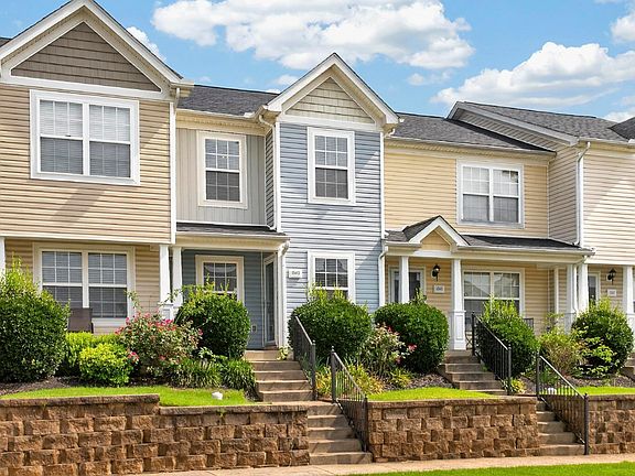 3rd image of 1503 Sprucedale Dr