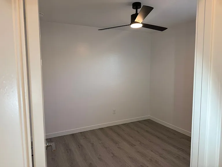 36605 W Mondragone Ln — Photo 15