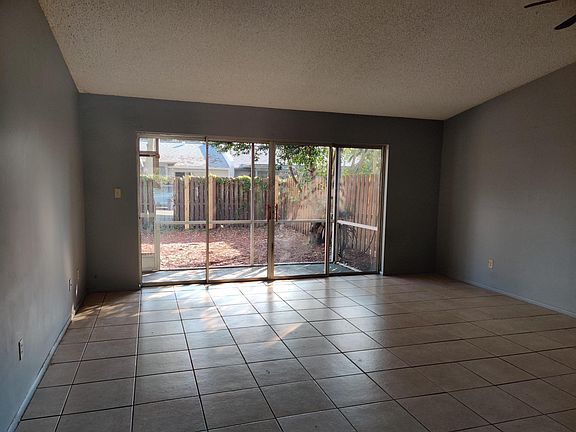 2nd image of 3011 Casselwood St