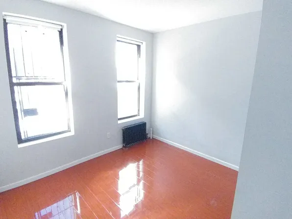 77 Mulberry Street image 1 of 6