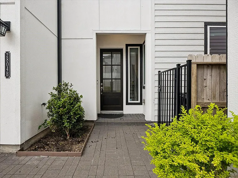 2804 Grand Fountains Dr #B — Photo 5