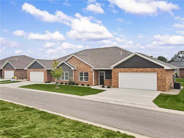2 Mercy Ln, Covington, IN 47932