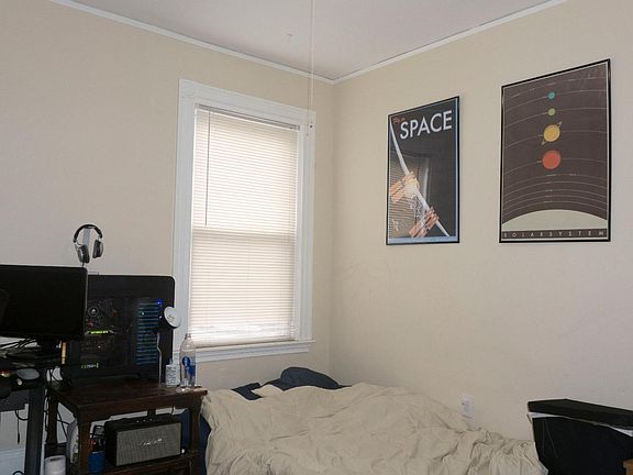 4th image of 33 Dix St #2R