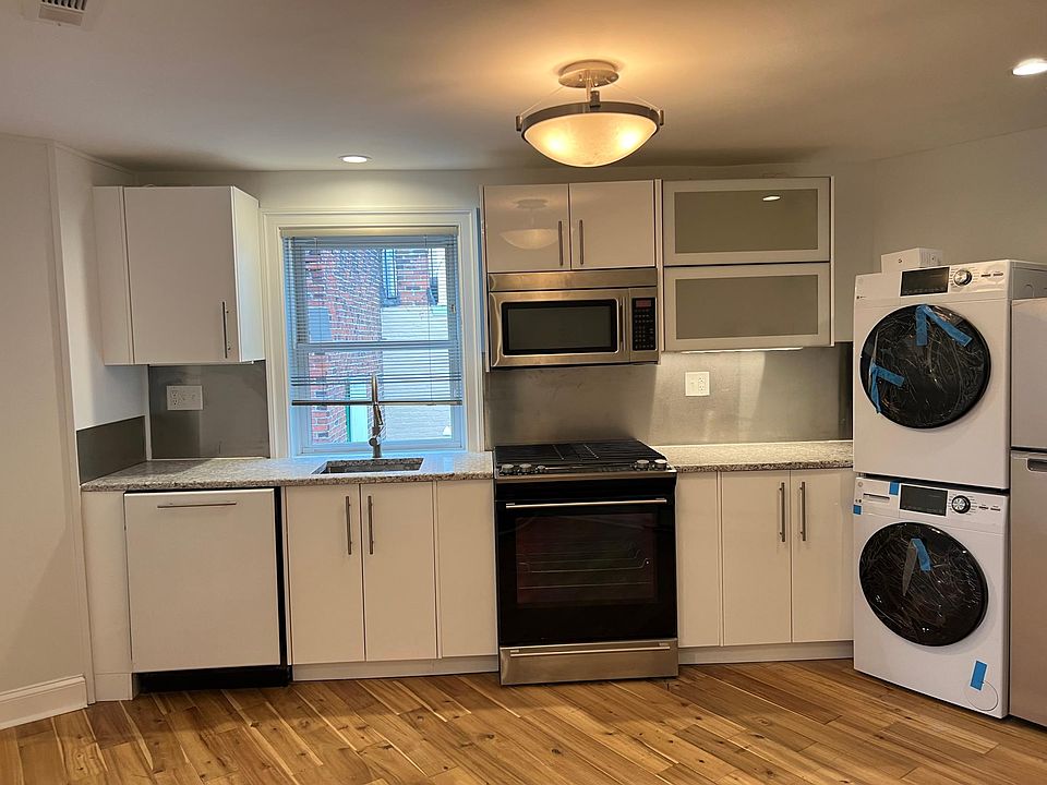 1st image of 1022 Dickinson St #2