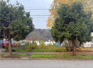 1012 SE Mill St, Roseburg, OR 97470