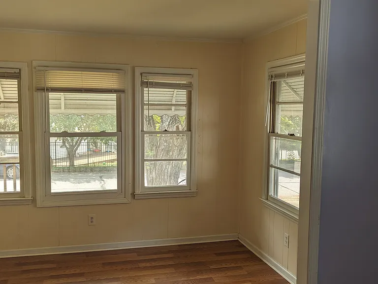 705 New Rd — Photo 10