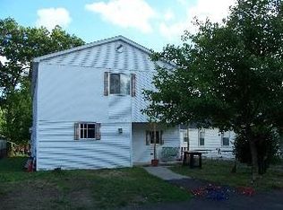 1079 Feltis Dr, Temperance, MI 48182