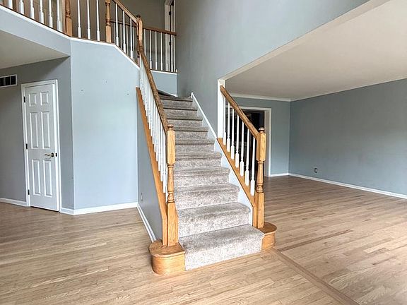 5th image of 358 Peachtree Dr