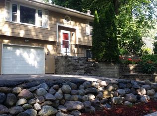 3213 Devon Ln, Mound, MN 55364