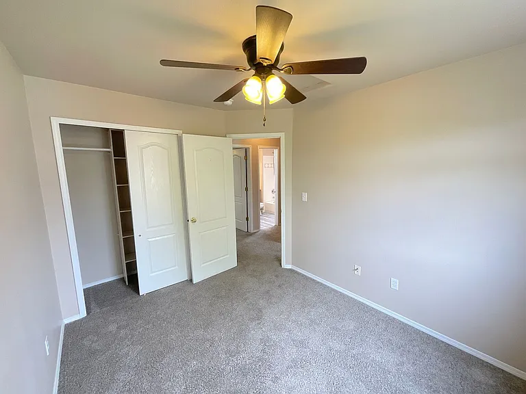 9180 Red Columbine Dr — Photo 25