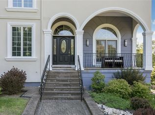 100 Beech Hill Rd, Pleasantville, NY 10570