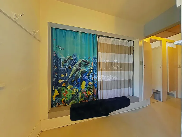 242 NW 15th St #2 — Photo 5
