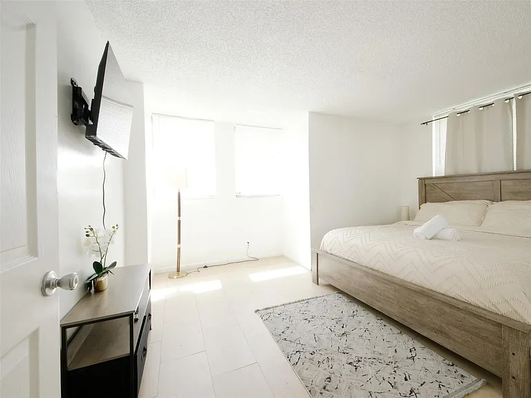 1920 N Congress Ave #105 — Photo 15