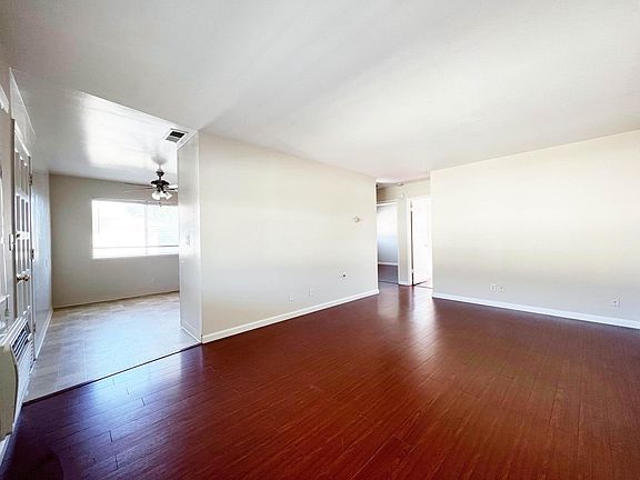 2nd image of 4321 Blackford Ave APT 4