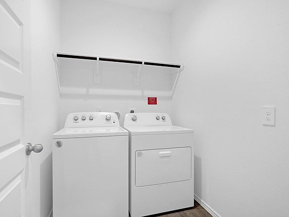 4th image of 2712 Bryan Grove Ln