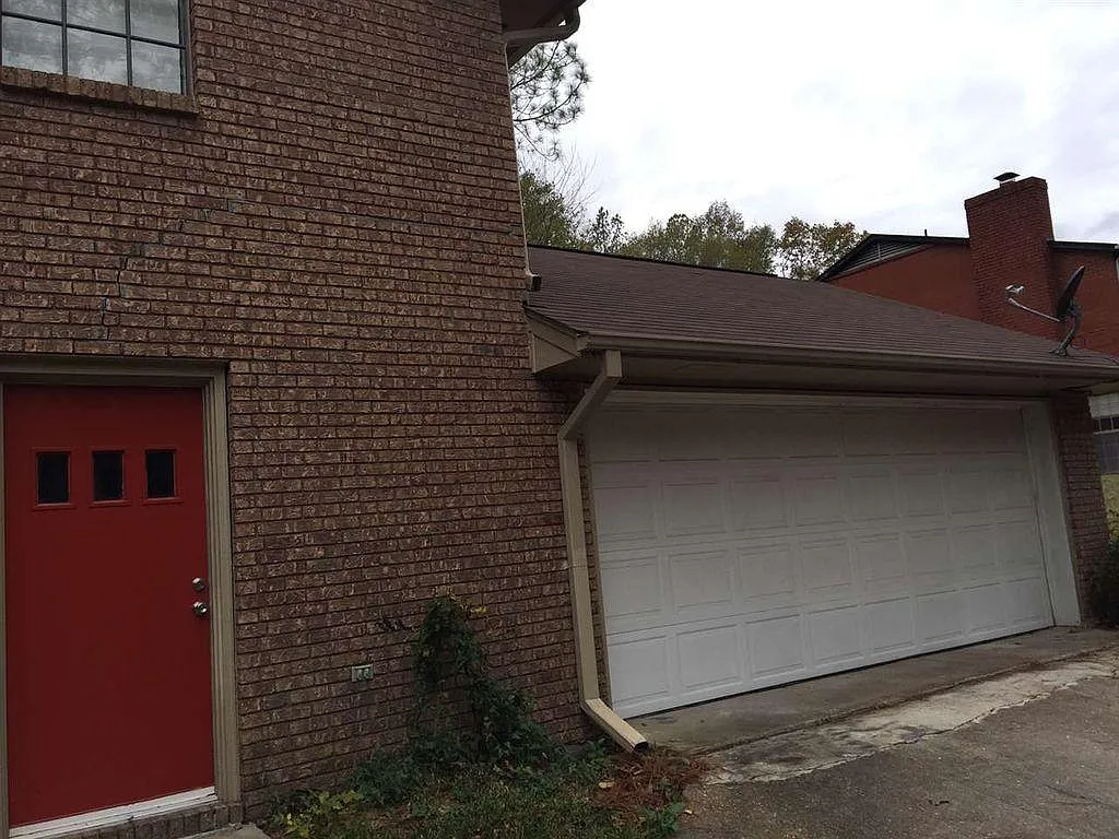 Building Photo - 562 Woodland Hills Pl