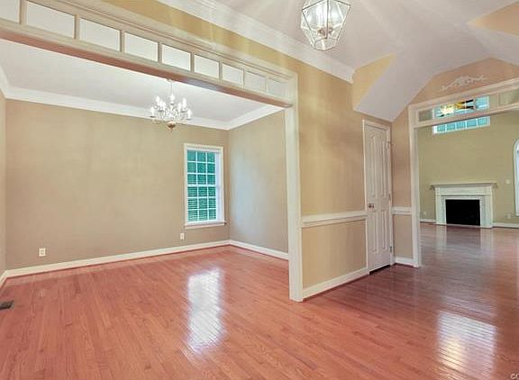 4th image of 5021 Sadler Glen Pl