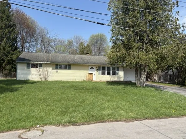 27 Wexford Rd, Syracuse, NY 13214
