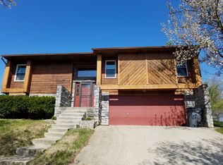 3825 Forest Green Dr, Lexington, KY 40517