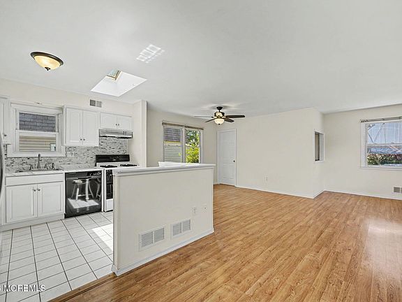 3rd image of 104 Laurel Avenue