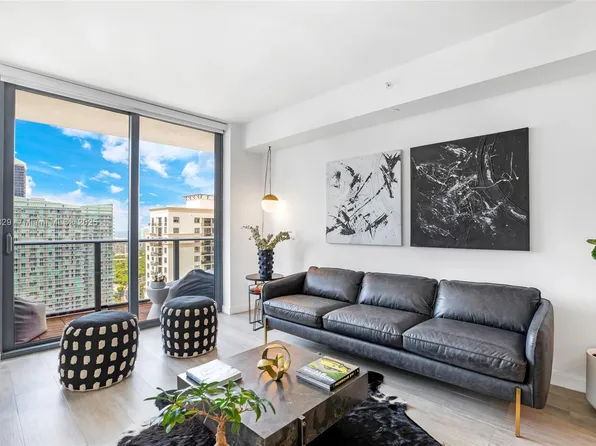 55 SW 9th St, Miami, FL