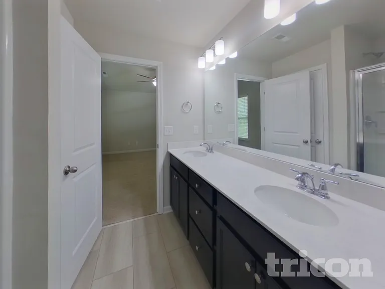 213 Spring Knoll Dr — Photo 7