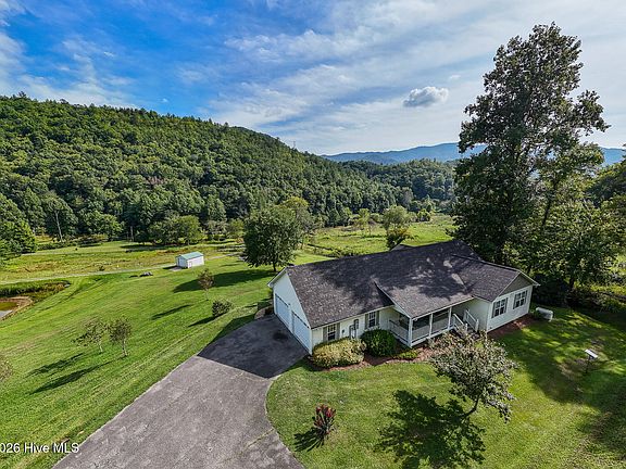 2nd image of 1056 Franks Creek Road