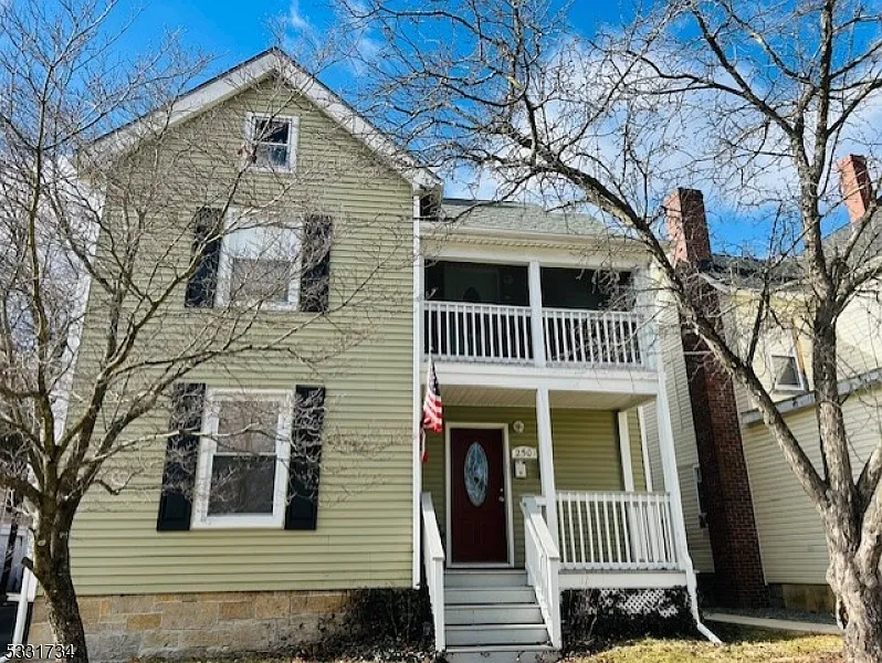 250 Spring St #2