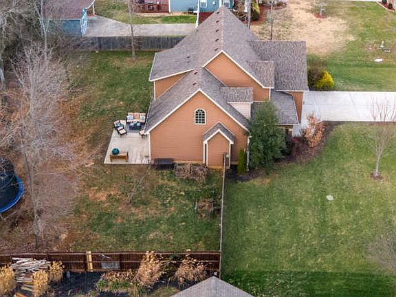 4th image of 217 Drema Ct