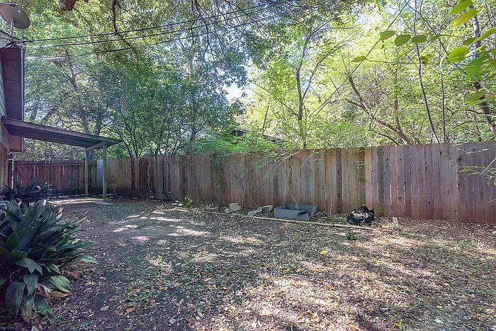 9104 Quail Creek Dr #B — Photo 25