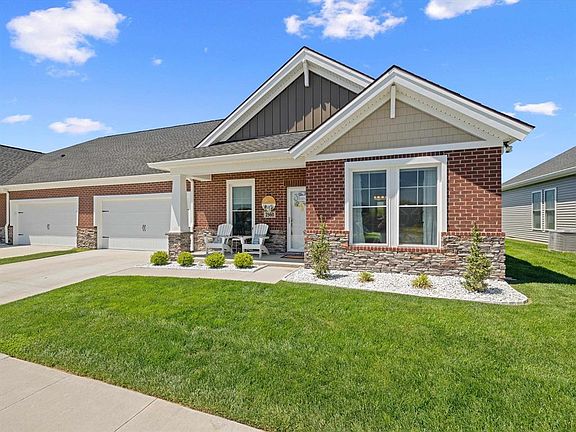 2nd image of 2560 Watson Cir