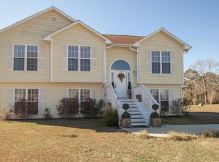 5 Southern Ln, Poplarville, MS 39470