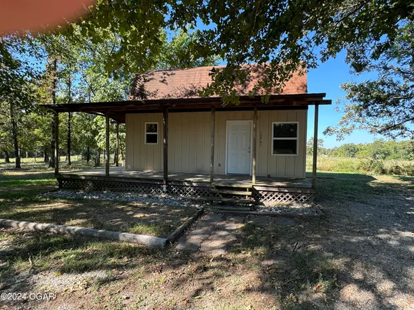 10945 S 704th Rd #2, Wyandotte, OK 74370