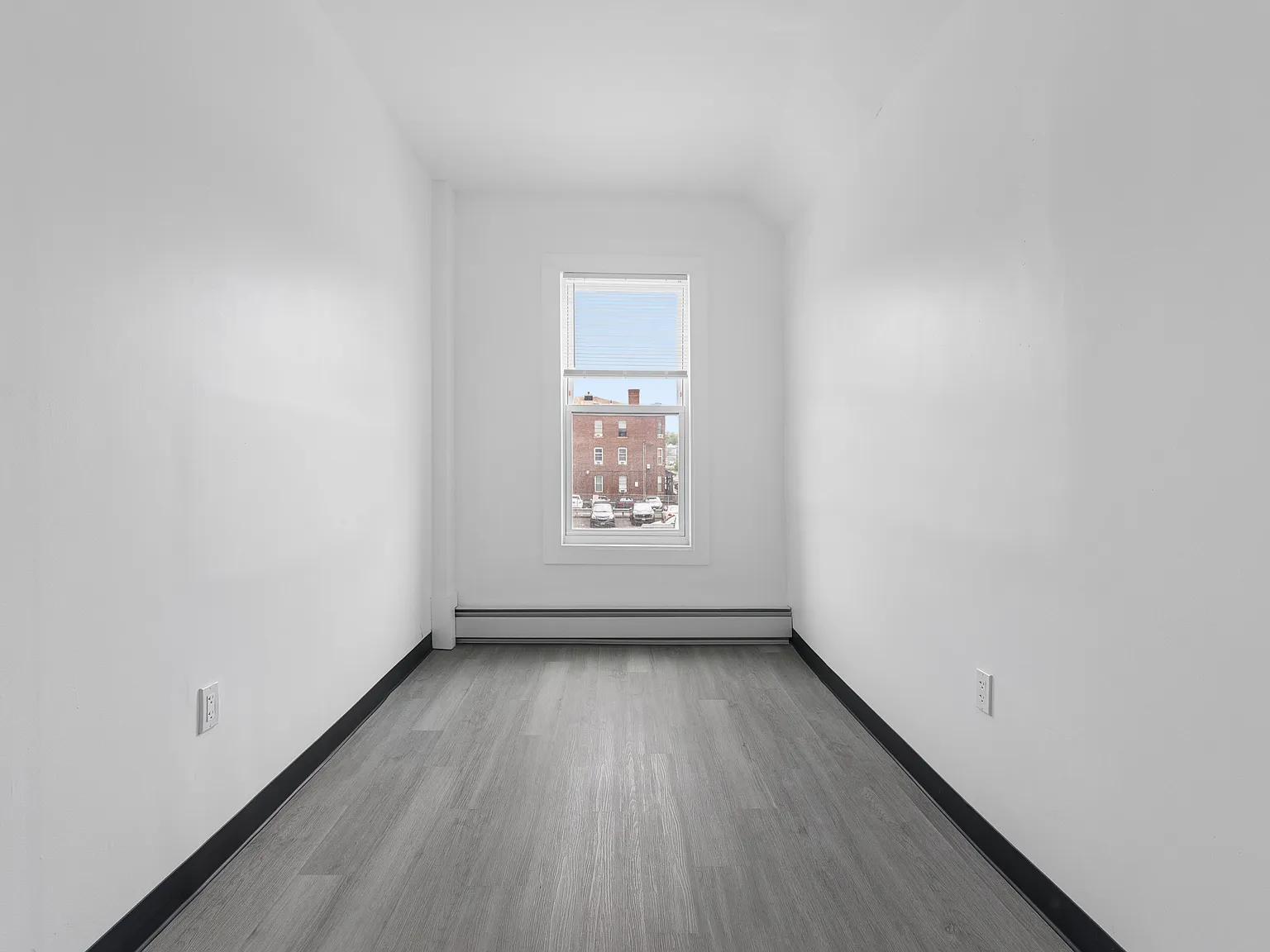 3 bed, 1400 sqft, $1,750 — Photo 3