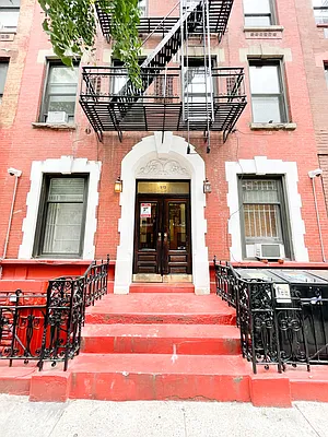 Rented by Urban Real Estate Inc | media 16