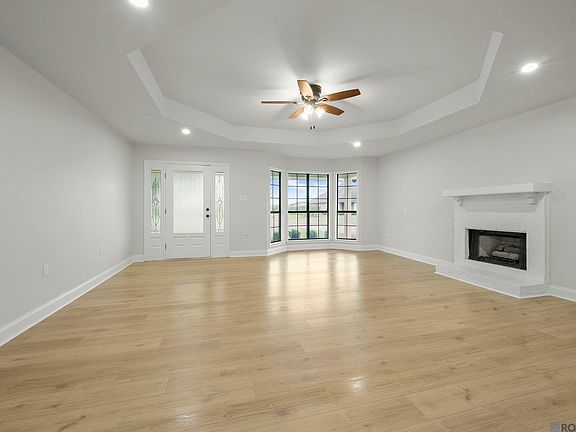 4th image of 2380 Ory Dr