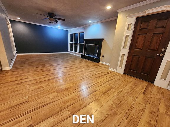 2nd image of 941 Magnolia St