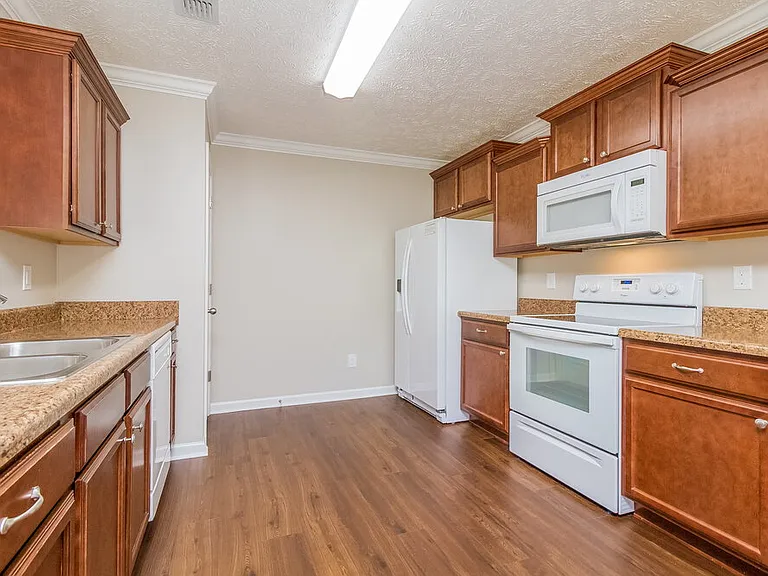327 Sarava Ln — Photo 7