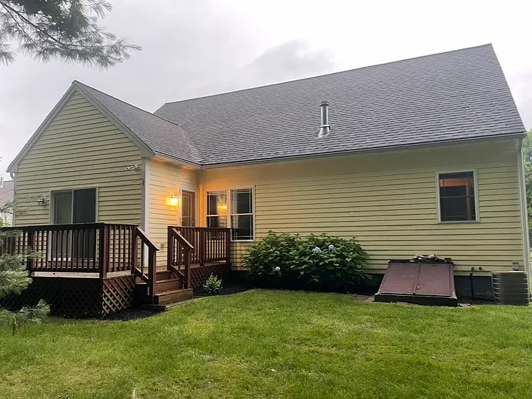 19 Shannon Way — Photo 3