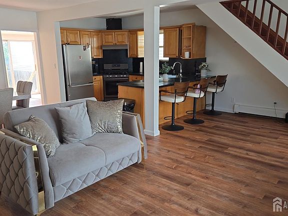 4th image of 509 81st St