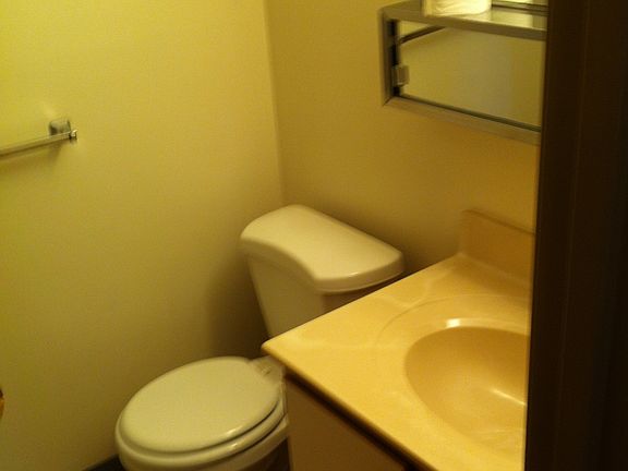 3rd image of 27069 Oakwood Cir #W-110