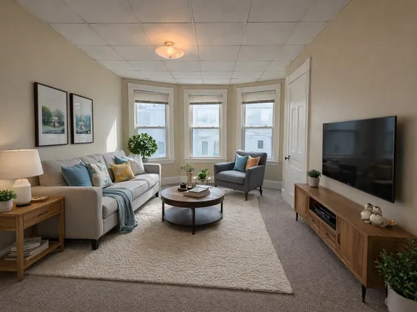 15 Arch Ave APT 2, Lewiston, ME 04240