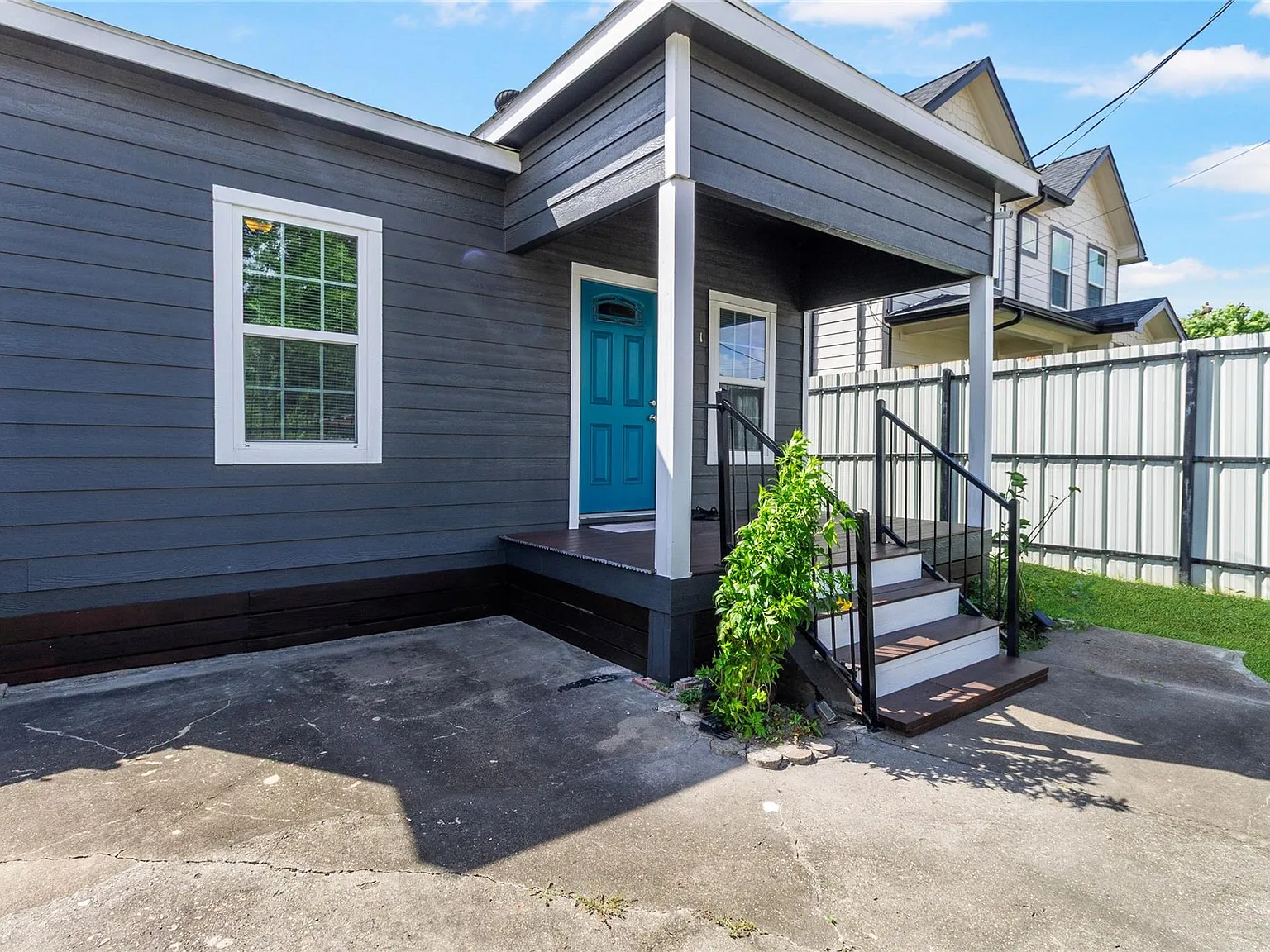 3 bed, 2.0 bath, 780 sqft, $1,800 — Photo 4