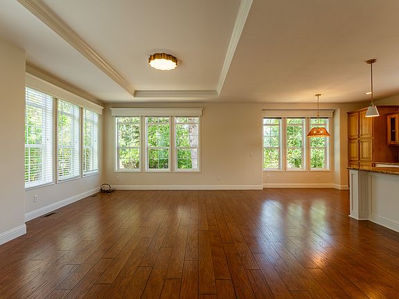 5th image of 300 Plum St Space 15