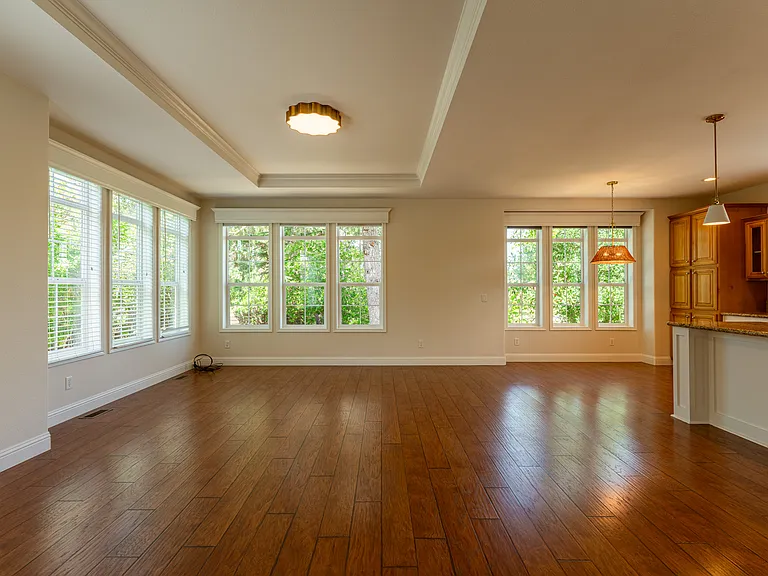300 Plum St #15 — Photo 5