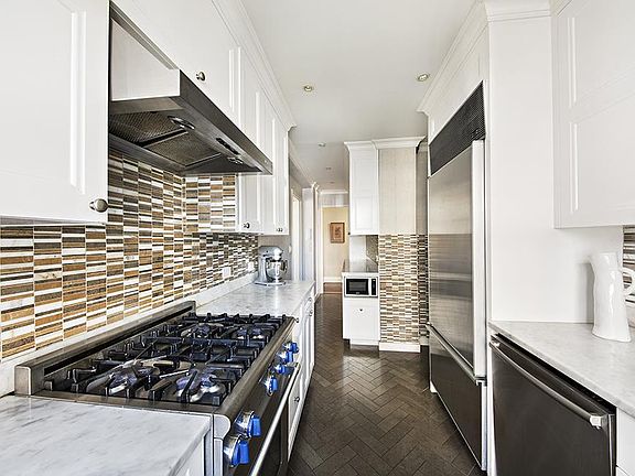 4th image of 350 E 57th St APT 9A