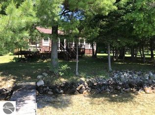 8868 Cherry Ave, Rapid City, MI 49676