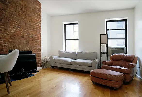 Rented by Living New York | media 11