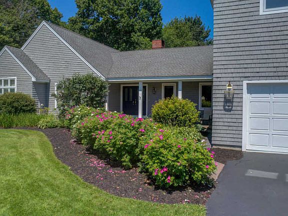 3rd image of 1 Stoneridge Dr