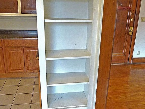4th image of 12228 Clifton Blvd APT 22